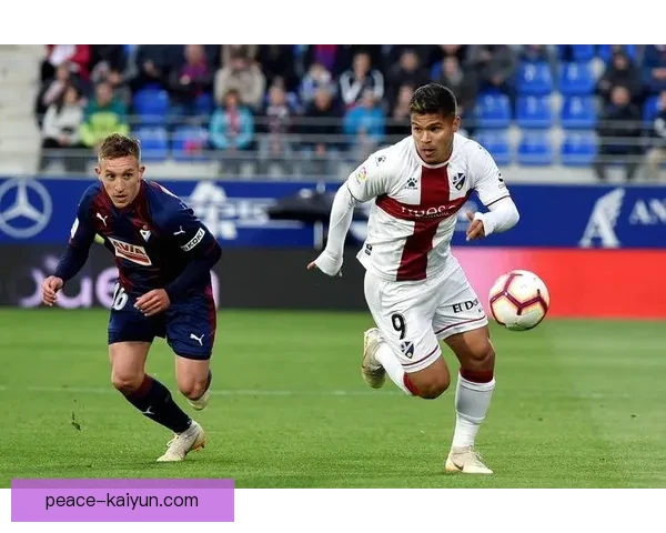 塞维利亚中场拦截数据领跑西甲，防守表现稳健